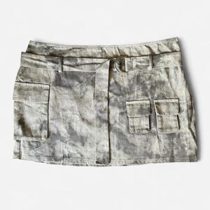 NWT PRETTYLITTLETHING Plus Grey Washed Twill Cargo Micro Mini Skirt with Belt